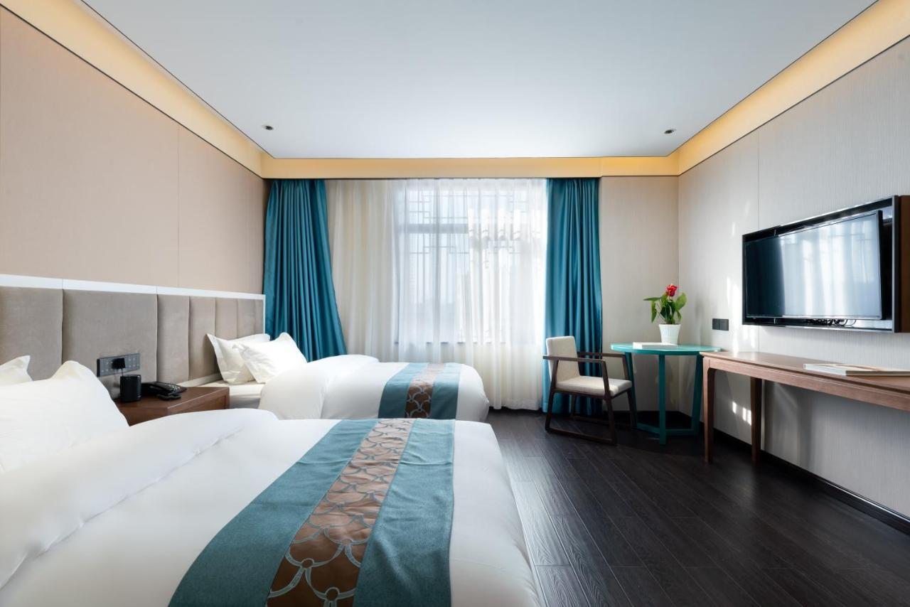 Beijing Tangfu Hotel - Located In The City Center Adjacent To The Subway Station Close To Nanluoguxiang Gulou Lama Temple Tiananmen Square Forbidden City Temple Of Heaven Providing Laundry Car Rental And Ticketing Services Ngoại thất bức ảnh