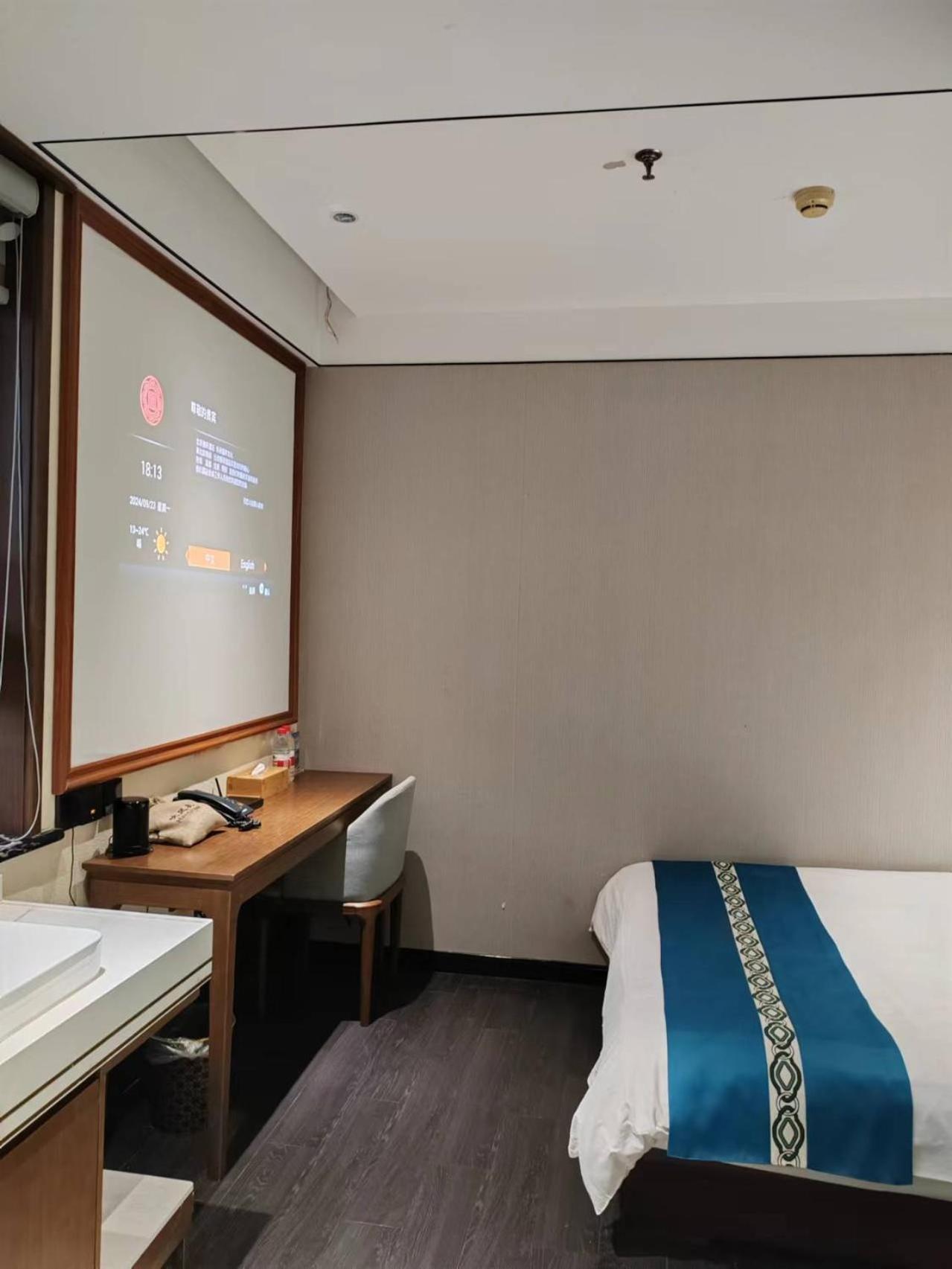 Beijing Tangfu Hotel - Located In The City Center Adjacent To The Subway Station Close To Nanluoguxiang Gulou Lama Temple Tiananmen Square Forbidden City Temple Of Heaven Providing Laundry Car Rental And Ticketing Services Ngoại thất bức ảnh