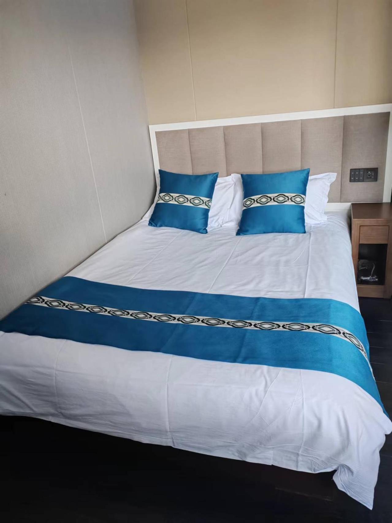 Beijing Tangfu Hotel - Located In The City Center Adjacent To The Subway Station Close To Nanluoguxiang Gulou Lama Temple Tiananmen Square Forbidden City Temple Of Heaven Providing Laundry Car Rental And Ticketing Services Ngoại thất bức ảnh