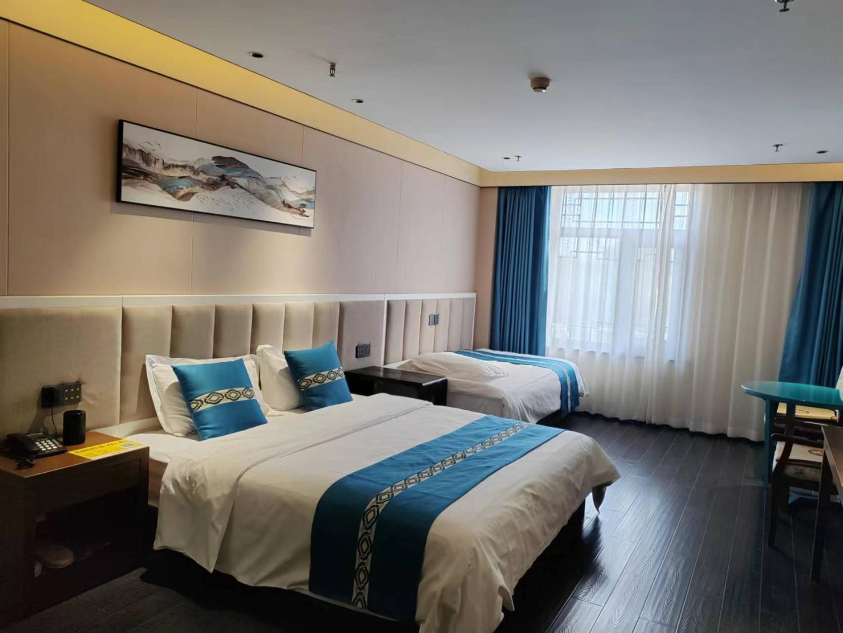 Beijing Tangfu Hotel - Located In The City Center Adjacent To The Subway Station Close To Nanluoguxiang Gulou Lama Temple Tiananmen Square Forbidden City Temple Of Heaven Providing Laundry Car Rental And Ticketing Services Ngoại thất bức ảnh