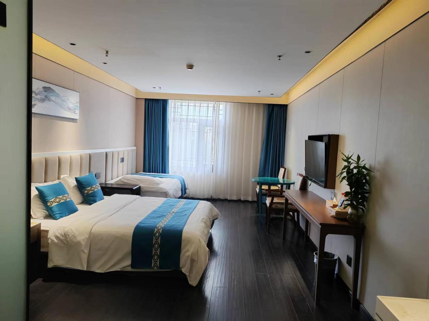 Beijing Tangfu Hotel - Located In The City Center Adjacent To The Subway Station Close To Nanluoguxiang Gulou Lama Temple Tiananmen Square Forbidden City Temple Of Heaven Providing Laundry Car Rental And Ticketing Services Ngoại thất bức ảnh